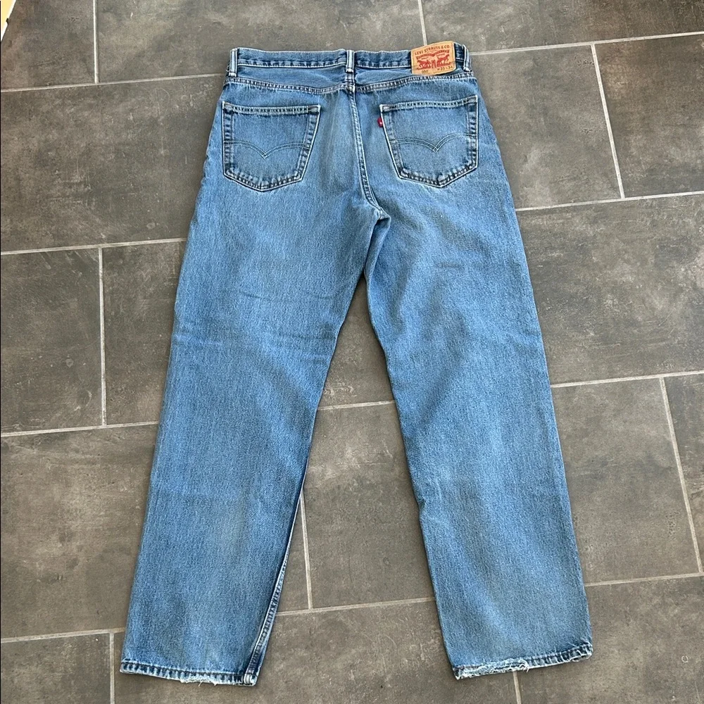 Levi's Men's 550 Blue Straight Jeans - Picture 3 of 10